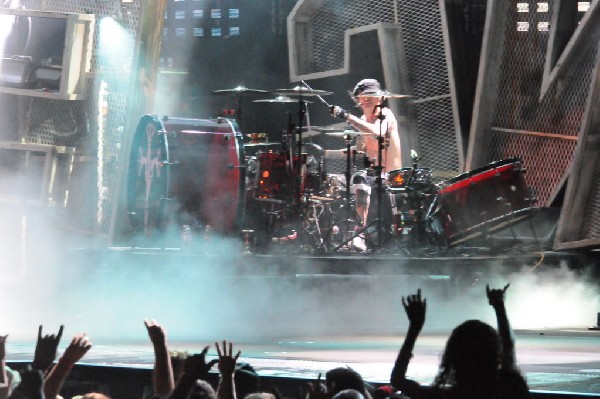 Mötley Crüe at the Verizon Wireless Amphitheater, Selma, Texas