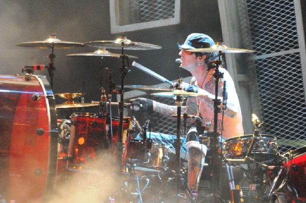 Mötley Crüe at the Verizon Wireless Amphitheater, Selma, Texas
