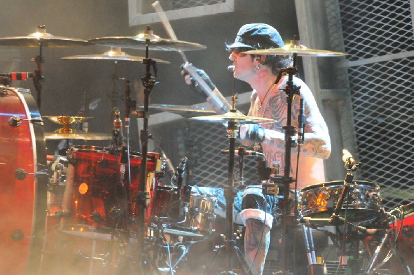 Mötley Crüe at the Verizon Wireless Amphitheater, Selma, Texas