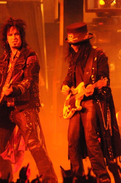 Mötley Crüe at the Verizon Wireless Amphitheater, Selma, Texas