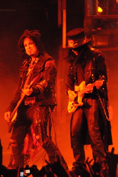 Mötley Crüe at the Verizon Wireless Amphitheater, Selma, Texas