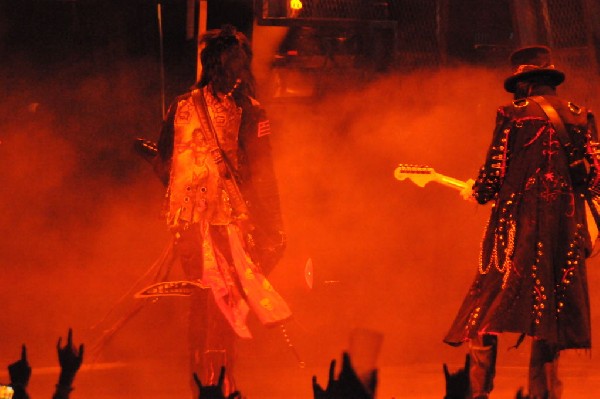 Mötley Crüe at the Verizon Wireless Amphitheater, Selma, Texas