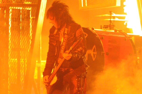 Mötley Crüe at the Verizon Wireless Amphitheater, Selma, Texas
