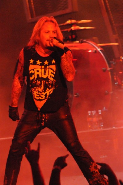 Mötley Crüe at the Verizon Wireless Amphitheater, Selma, Texas