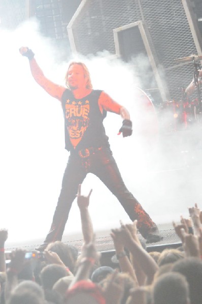 Mötley Crüe at the Verizon Wireless Amphitheater, Selma, Texas