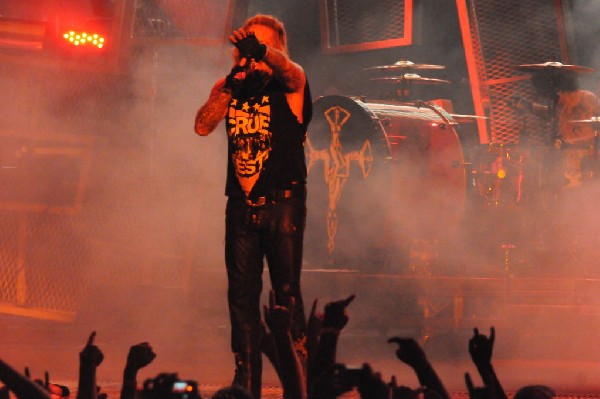 Mötley Crüe at the Verizon Wireless Amphitheater, Selma, Texas
