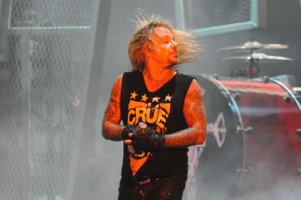 Mötley Crüe at the Verizon Wireless Amphitheater, Selma, Texas