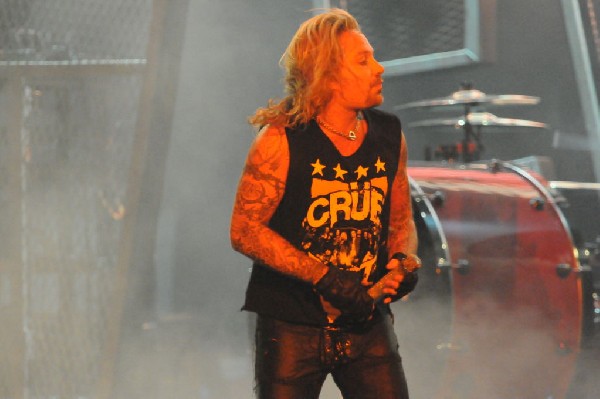 Mötley Crüe at the Verizon Wireless Amphitheater, Selma, Texas