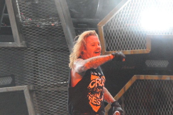Mötley Crüe at the Verizon Wireless Amphitheater, Selma, Texas