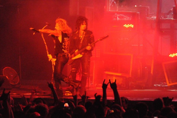 Mötley Crüe at the Verizon Wireless Amphitheater, Selma, Texas