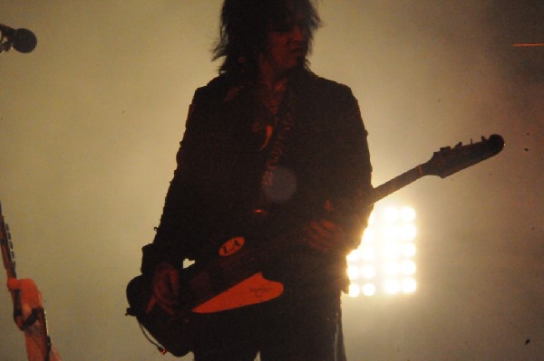 Mötley Crüe at the Verizon Wireless Amphitheater, Selma, Texas