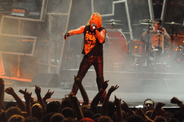Mötley Crüe at the Verizon Wireless Amphitheater, Selma, Texas