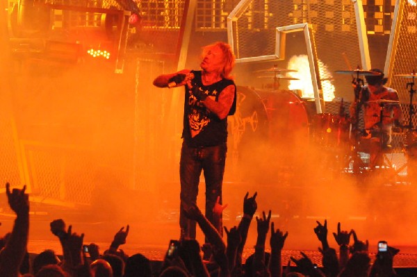 Mötley Crüe at the Verizon Wireless Amphitheater, Selma, Texas