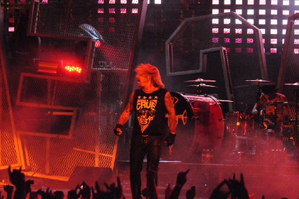 Mötley Crüe at the Verizon Wireless Amphitheater, Selma, Texas
