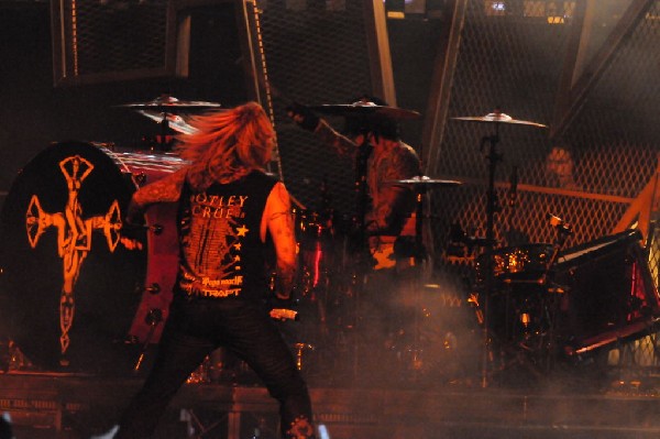 Mötley Crüe at the Verizon Wireless Amphitheater, Selma, Texas
