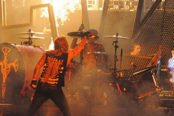 Mötley Crüe at the Verizon Wireless Amphitheater, Selma, Texas