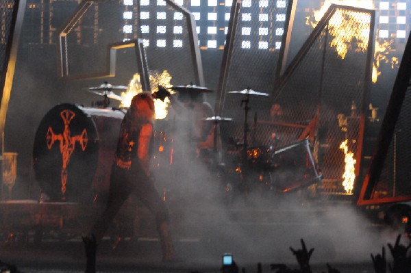 Mötley Crüe at the Verizon Wireless Amphitheater, Selma, Texas