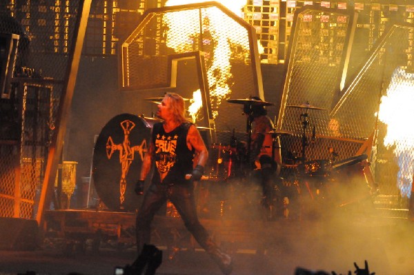 Mötley Crüe at the Verizon Wireless Amphitheater, Selma, Texas