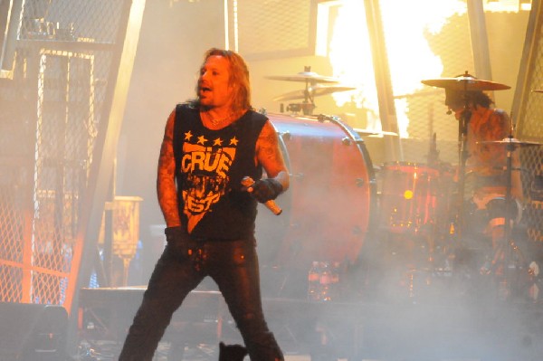 Mötley Crüe at the Verizon Wireless Amphitheater, Selma, Texas