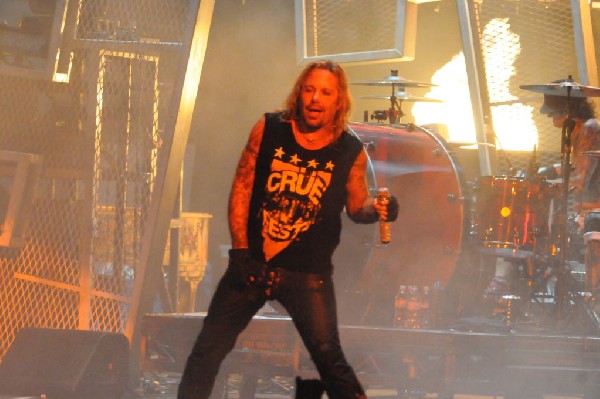 Mötley Crüe at the Verizon Wireless Amphitheater, Selma, Texas