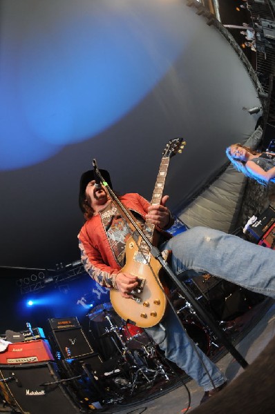 Nashville Pussy at Stubb's BarBQ, Austin, Texas