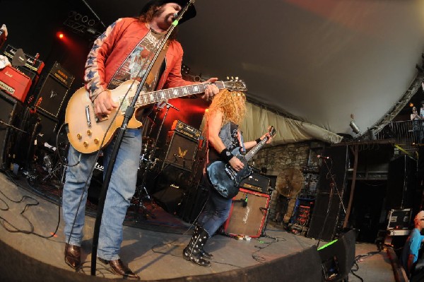 Nashville Pussy at Stubb's BarBQ, Austin, Texas