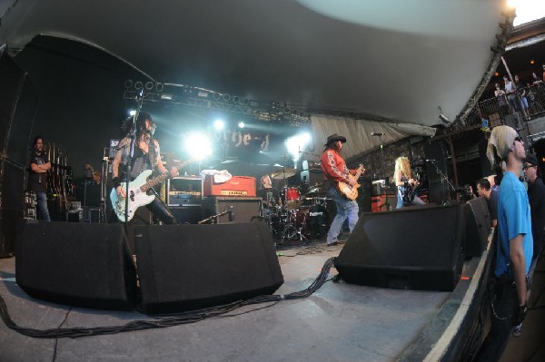 Nashville Pussy at Stubb's BarBQ, Austin, Texas