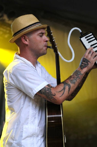 Nathen Maxwell & the Original Bunny Gang at Stubb's BarBQ, Austin, Texa