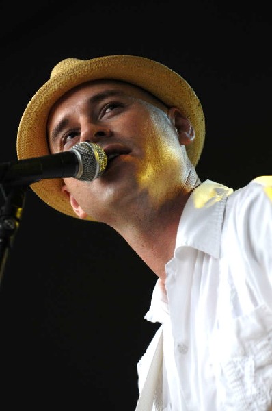 Nathen Maxwell & the Original Bunny Gang at Stubb's BarBQ, Austin, Texa