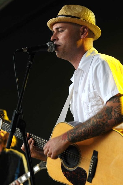 Nathen Maxwell & the Original Bunny Gang at Stubb's BarBQ, Austin, Texa