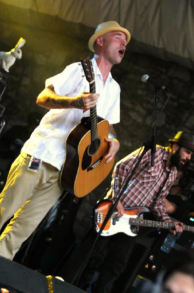Nathen Maxwell & the Original Bunny Gang at Stubb's BarBQ, Austin, Texa