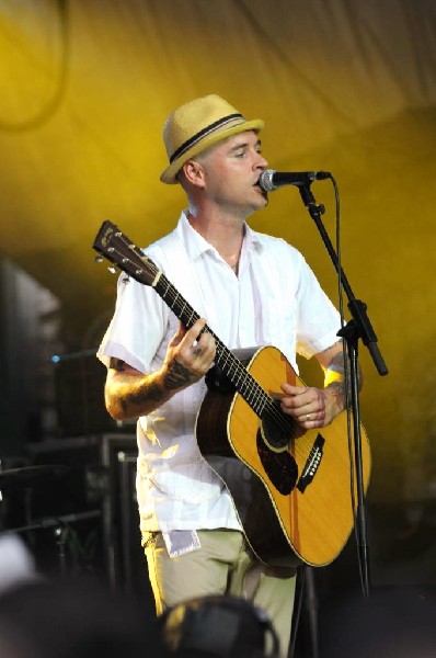 Nathen Maxwell & the Original Bunny Gang at Stubb's BarBQ, Austin, Texa