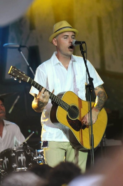 Nathen Maxwell & the Original Bunny Gang at Stubb's BarBQ, Austin, Texa