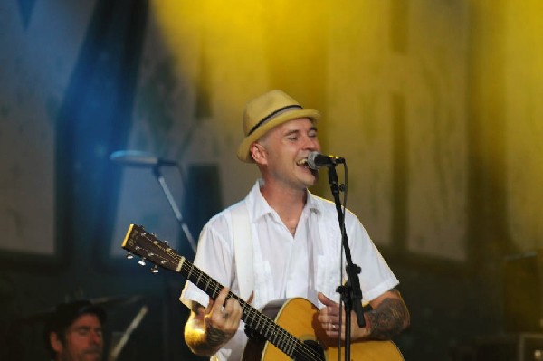 Nathen Maxwell & the Original Bunny Gang at Stubb's BarBQ, Austin, Texa