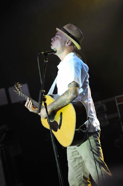 Nathen Maxwell & the Original Bunny Gang at Stubb's BarBQ, Austin, Texa