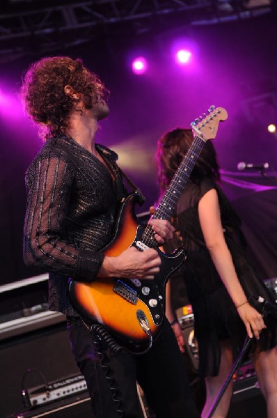 Nico Vega at Stubb's BarBQ 05/12/10