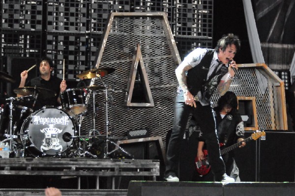 Papa Roach at the Verizon Wireless Amphitheater, Selma, Texas