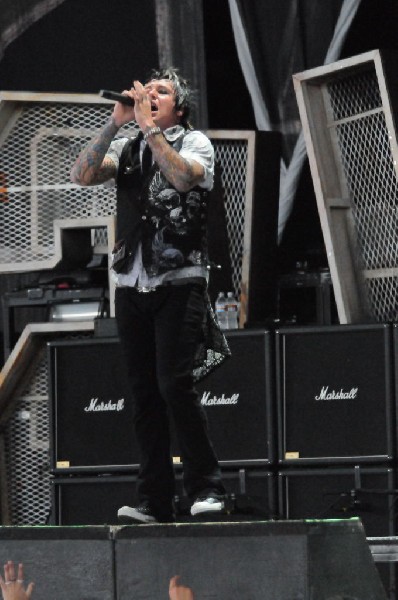 Papa Roach at the Verizon Wireless Amphitheater, Selma, Texas
