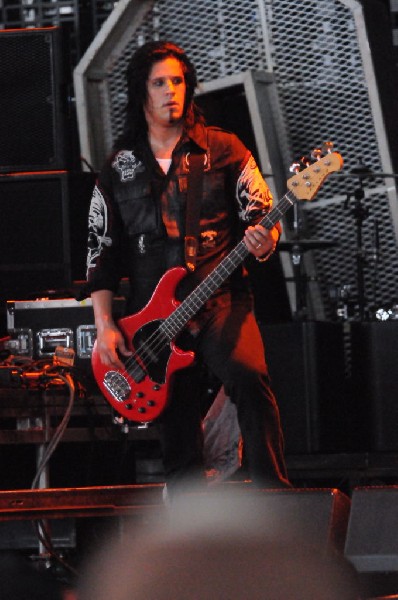 Papa Roach at the Verizon Wireless Amphitheater, Selma, Texas