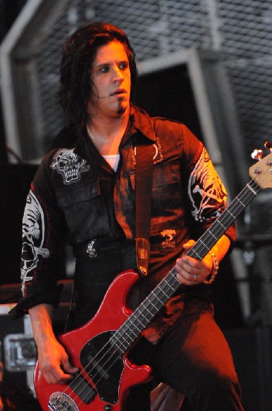 Papa Roach at the Verizon Wireless Amphitheater, Selma, Texas