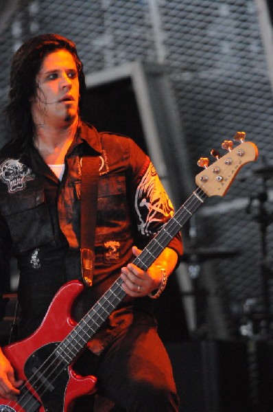 Papa Roach at the Verizon Wireless Amphitheater, Selma, Texas