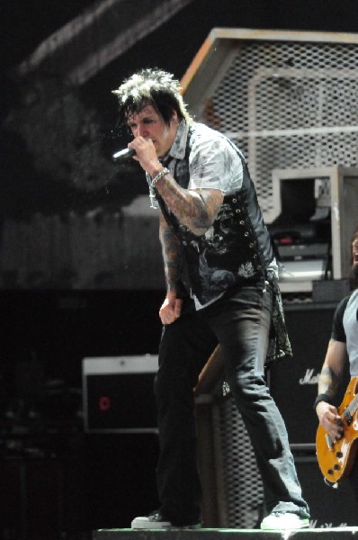 Papa Roach at the Verizon Wireless Amphitheater, Selma, Texas