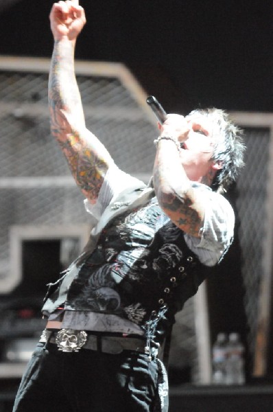 Papa Roach at the Verizon Wireless Amphitheater, Selma, Texas