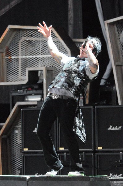 Papa Roach at the Verizon Wireless Amphitheater, Selma, Texas