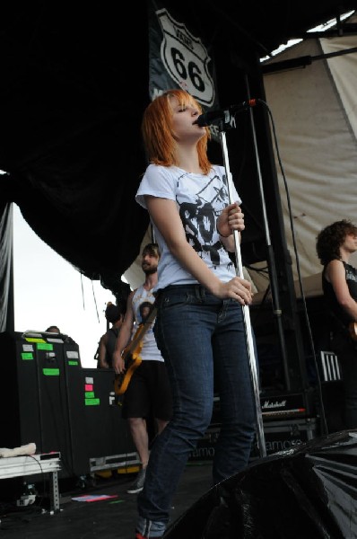 Paramore on the Route 66 Stage, Warped Tour, Verizon Wireless Amphitheater,