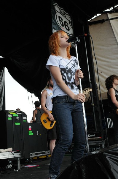 Paramore on the Route 66 Stage, Warped Tour, Verizon Wireless Amphitheater,
