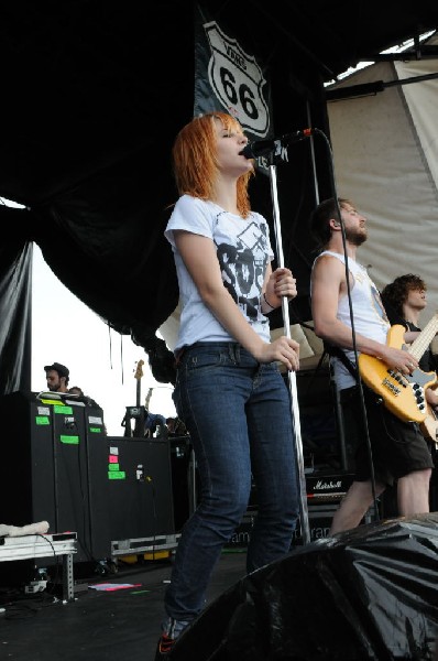 Paramore on the Route 66 Stage, Warped Tour, Verizon Wireless Amphitheater,