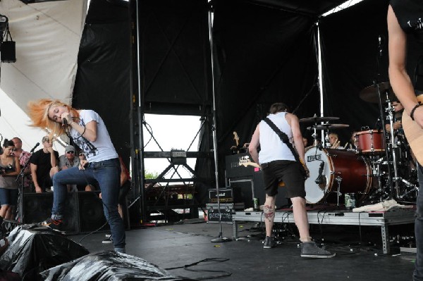 Paramore on the Route 66 Stage, Warped Tour, Verizon Wireless Amphitheater,