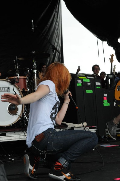 Paramore on the Route 66 Stage, Warped Tour, Verizon Wireless Amphitheater,
