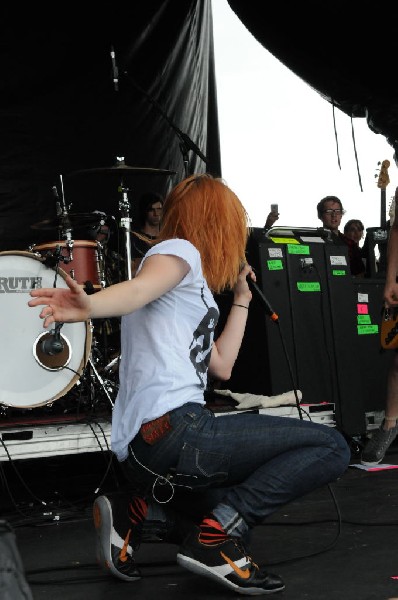 Paramore on the Route 66 Stage, Warped Tour, Verizon Wireless Amphitheater,